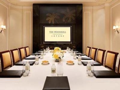 The Peninsula Отель 5*