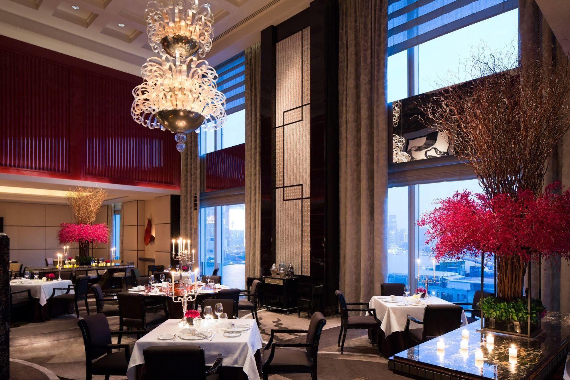 Отель The Peninsula 5*